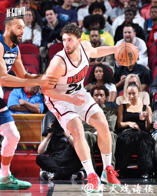 小波特复出砍25分 火箭7人上双22分大胜森林狼